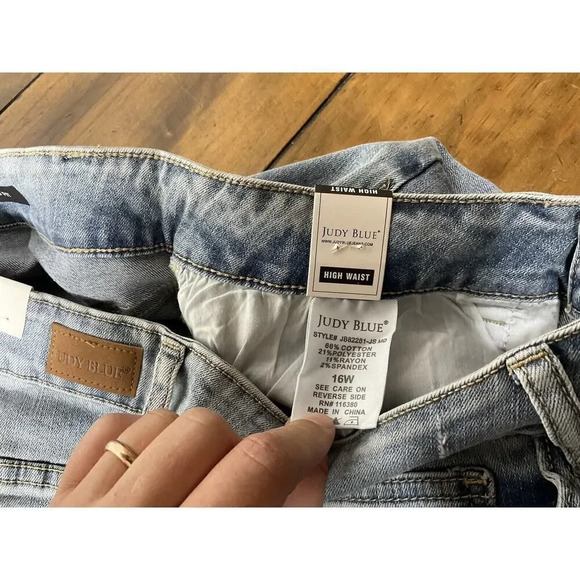 Judy Blue High Rise 16W Light Wash Stretch Denim Women’s Boyfriend Fit Jeans - Picture 8 of 13